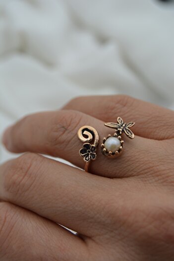Stoneage Custom Crawl Pearl Ring