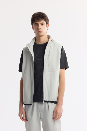 Avva Men's Comfort Fit Stone Stand Collar Water Repellent Windproof Bi-Stretch Vest A51Y6552