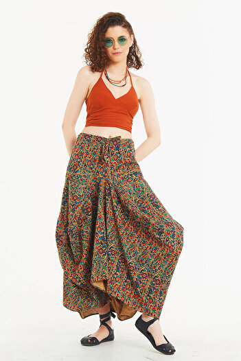 Los banditos Baggy Long Skirt with Lace-up Waist and Pocket Detail