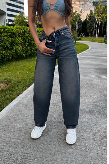 BİKELİFE Women's Street Style Loose Cut Wide Leg Baggy Jeans