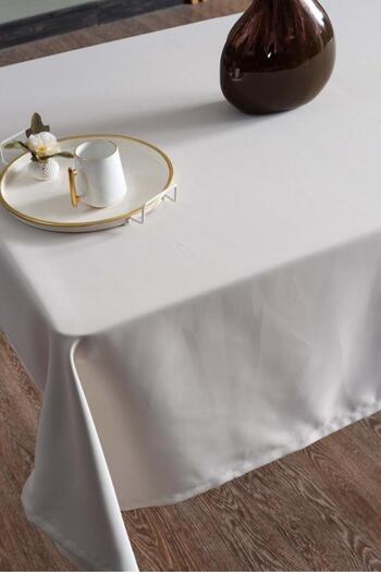 Mr. Stock Satin Tablecloth 140x110 cm 15080
