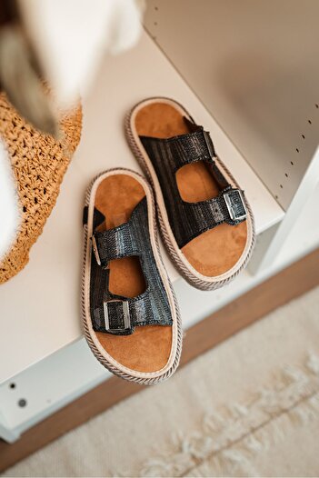 by selvi Lukka Shoes Ανδρικές παντόφλες Francesco Black με διπλή πόρπη, χειροποίητες από φυσικό ψάθι