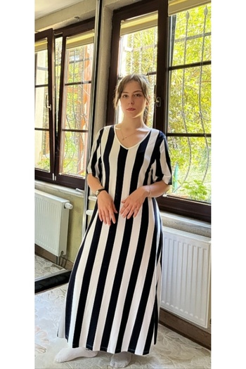 KLEERMAKER Women's Plus Size Navy Blue Striped Pocket Dress