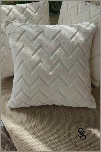 SasoHome Plush Teddy Zigzag Patterned Puffy Decorative Decorative Gift Throw Pillow - Pillow Case