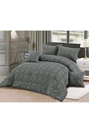 Moon Luxury 6-piece royal double bed sheet with a pattern to add beauty and elegance to your room. Quilt size 250x230 cm.