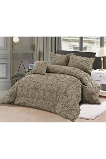 Moon Luxury 6-piece royal double bed sheet with a pattern to add beauty and elegance to your room. Quilt size 250x230 cm.