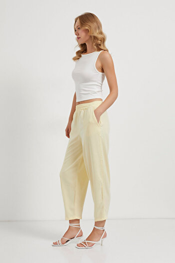 Arma Life Women's Balloon Fit Elastic Waist Loose Yellow Trousers