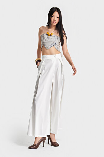 its basic Women's Ecru Color Super Palazzo Fit Special Fabric Pleated Design Trousers