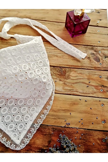 Mufincollection Handmade Fisto Cotton Fabric - Lace Detail - Lace Bandana - White Triangle Style