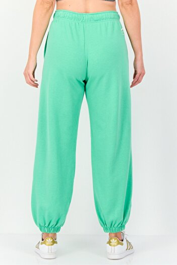 Nike Women Standard Fit Training Sweatpants, Green