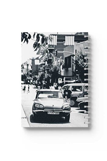 LOWHA Spiral Notebook with Front and Back Hard Covers Featuring Classic Car Design