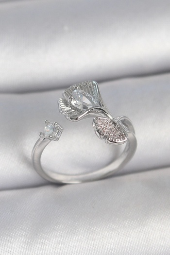 Skygo Brass Silver Color Zircon Stone Sea Shell Model Adjustable Women's Ring