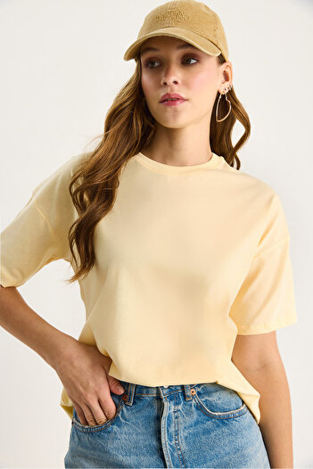 Bianco Lucci Women's 100% Organic Cotton Relaxed Fit Round Neck T-Shirt 60602050