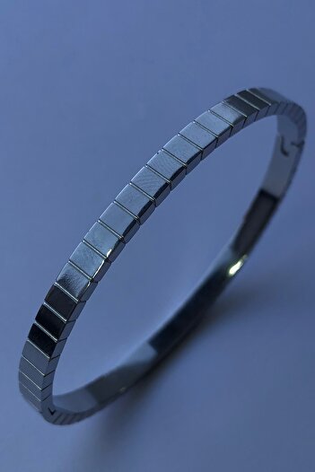 Bonicce Gold-Silver Color Plated Thin Interlocking Small Steel Bracelet