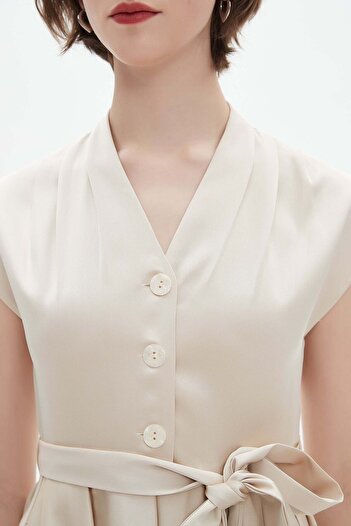 Nichii Floral Midi Dress with Long Sleeves and Round Neck