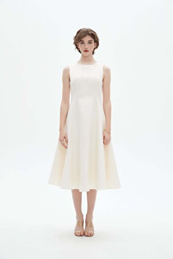 Nichii Embroidered Sleeveless Midi Dress with Round Neck