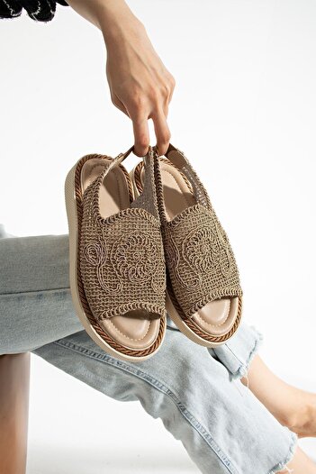 Moda Devrin Mink Straw Knitted Sandals
