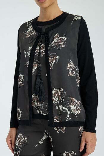 trikobis Tricot Cardigan with Flower Pattern on the Front Satin Fabric