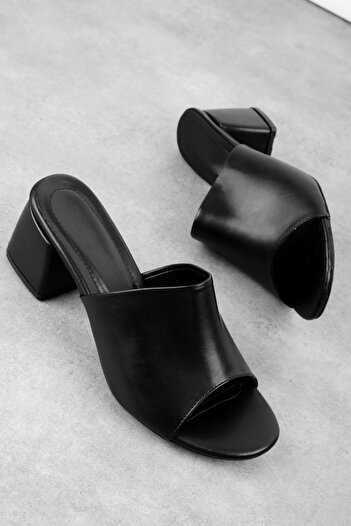 Lal Shoes & Bags Papuci de damă colorați cu toc Movement-negri