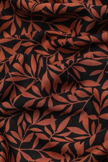 Levidor Orange Relax Ivy Shawl