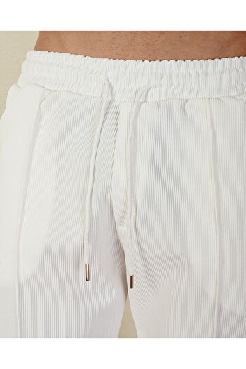 TÜZeMEN Piping Fit Textured Sports Shorts