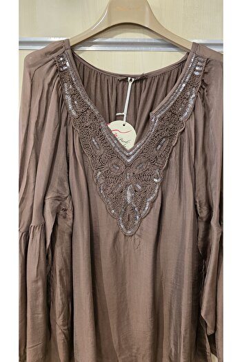 Park Moda Italian Silk Blouse Collar with Lace Sequin Detail