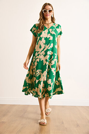Olalook Women's Green Ecru V-Neck Patterned Woven Viscose Midi Bell Dress Elb-19002443