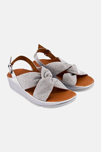 Fitflop Women Adjustable Buckle Sandal, Silver