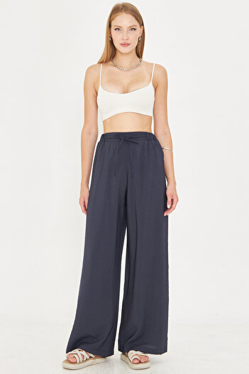armonika Women's Navy Blue Elastic Waist Pocketed Loose Trousers with Lacing Detail Arm-25Y001077