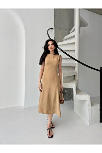 Serica Moda Camel Crew Neck Midi Αμάνικο Midi Φόρεμα