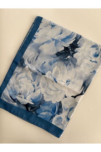 İpekhan Peony Pattern Thin Cotton Shawl