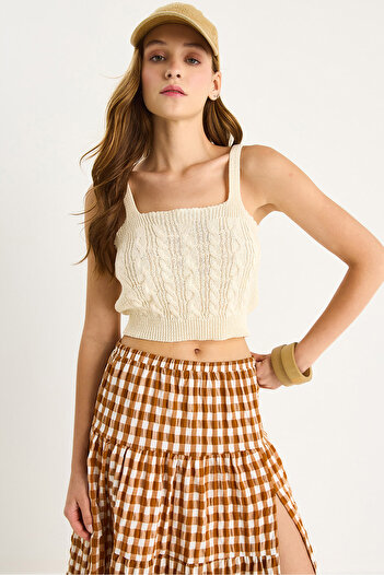 Bianco Lucci Women's Square Neck Hair Braided Strap Crop Blouse 20258012