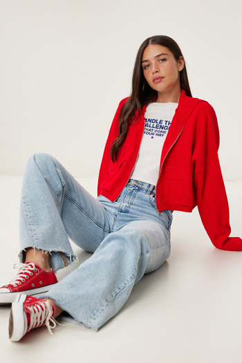 Happiness İstanbul Women's Red Hooded Zippered Crop Knitwear Cardigan Ki̇00146