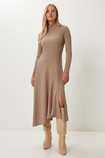 Happiness İstanbul Women's Mink Flounced Slit Midi Crinkle Dress Ub00413