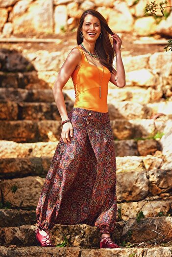 Los banditos Natural Buttoned Women's Baggy Trousers with Pockets