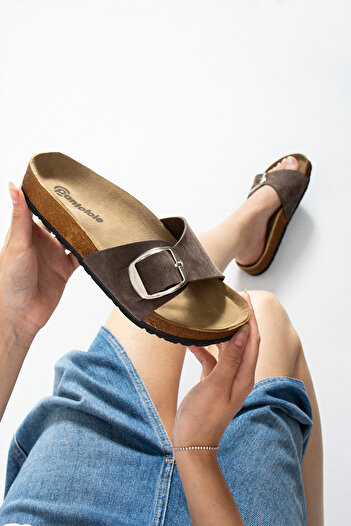 COMFORT OF PANTOFOLE con fia papuci