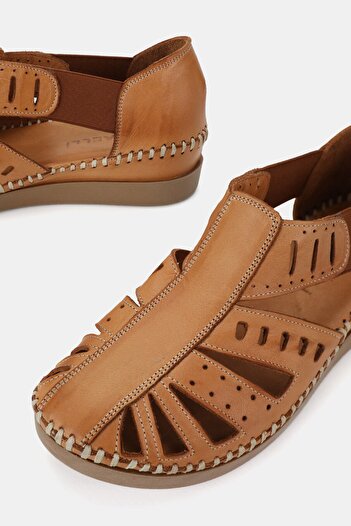 TUNAELLİ Women's Taba Khaki Leather 35-41-42 Number Strapped Flat Wedge Heels Side Open Sandals