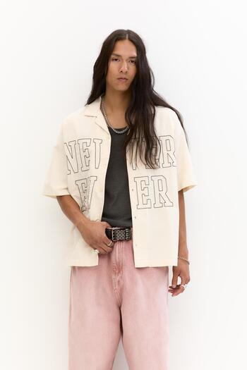 Pull & Bear Yazılı kısa kollu gömlek