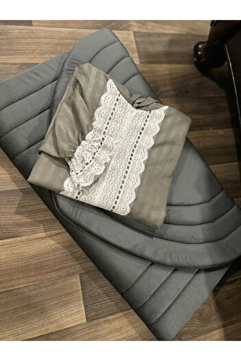 Generic Distinctive, padded and comfortable prayer set