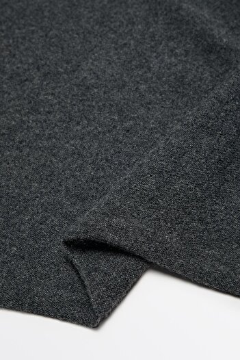 Massimo Dutti 100% cashmere scarf