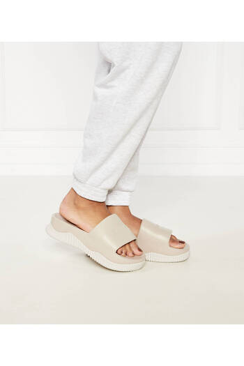 Calvin Klein Flip-flops