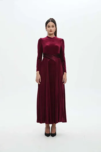 Nichii Women's Long Sleeve Ruffled Hem Maxi Dress with Waist Detail