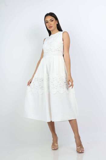 Nichii Women's Lace-Trimmed Midi Dress with No Sleeves - Formal Wear