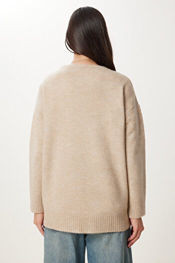 Happiness İstanbul Kadın Canlı Krem Oversize Triko Kazak PN00054