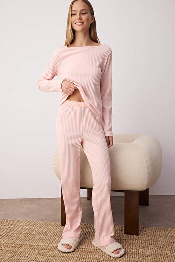 Trendyol Collection Σετ πιτζάμες κοτλέ - Σλόγκαν σε σκόνη, Λεπτομέρειες από καουτσούκ Thmaw21Pt0269