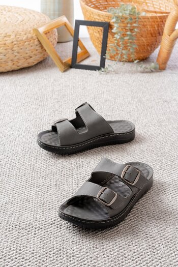 Slipcat Daily Comfortable Anatomical Soft Sole Stylish Buckle Men's Outdoor Slippers