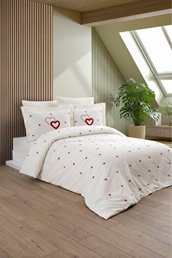 Sevim Double Heart Embroidered Duvet Cover Set - 6 Piece Luxury Wedding and Dowry Set - Tivoli