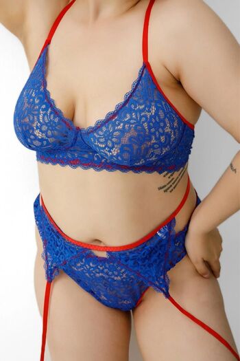 SiaLess Lingerie Women's Large Size Lace Detailed Nightgown