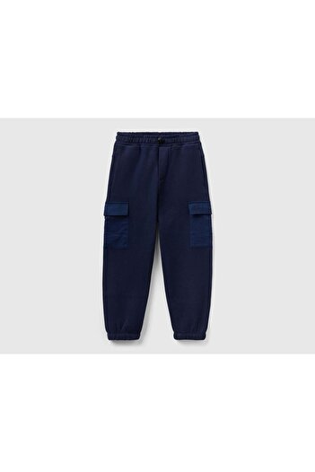 United Colors of Benetton Boys' Sports Pants with Logo Details and Cargo Pocket