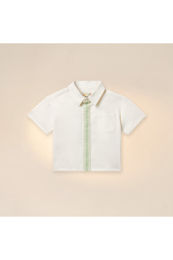 Juniors Embroidered Shirt with Short Sleeves